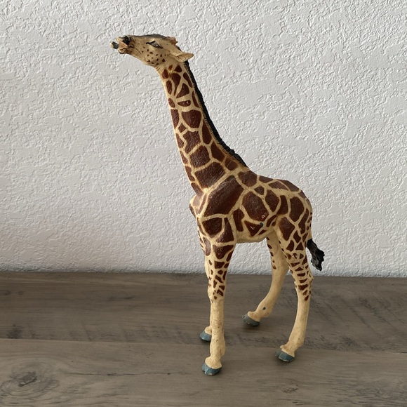 Home Decor - Picture 4 of 5